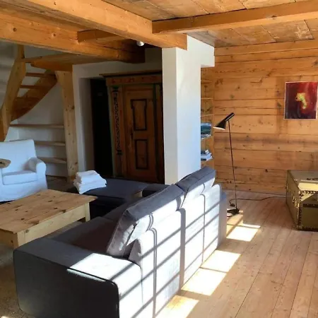 Chalet Mahli In Saas Bei Klosters بيت للعطل Saas im Prattigau
