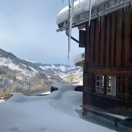 Chalet Mahli In Saas Bei Klosters بيت للعطل Saas im Prattigau